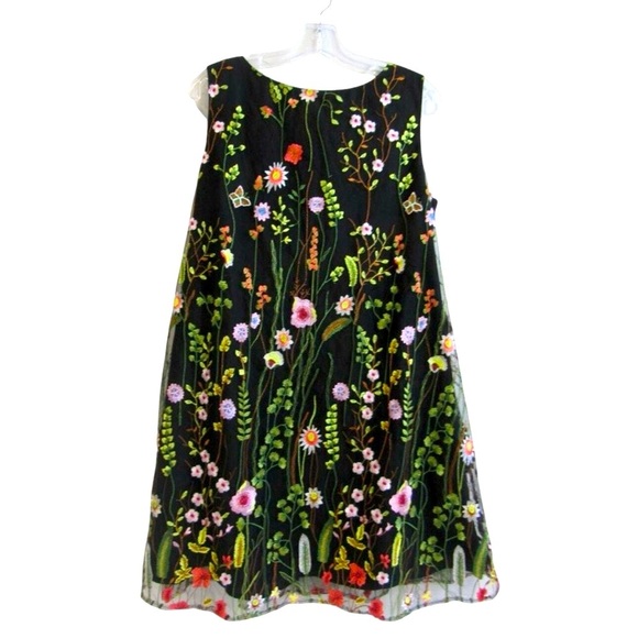 TAHARI Dress (ASL) Arthur S. Levine Floral Embroidered Shift Dress Size: 6 - Picture 4 of 5